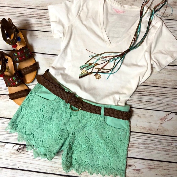 NWT Stretchy I Too Boho Mint Crochet Short - Picture 3 of 6